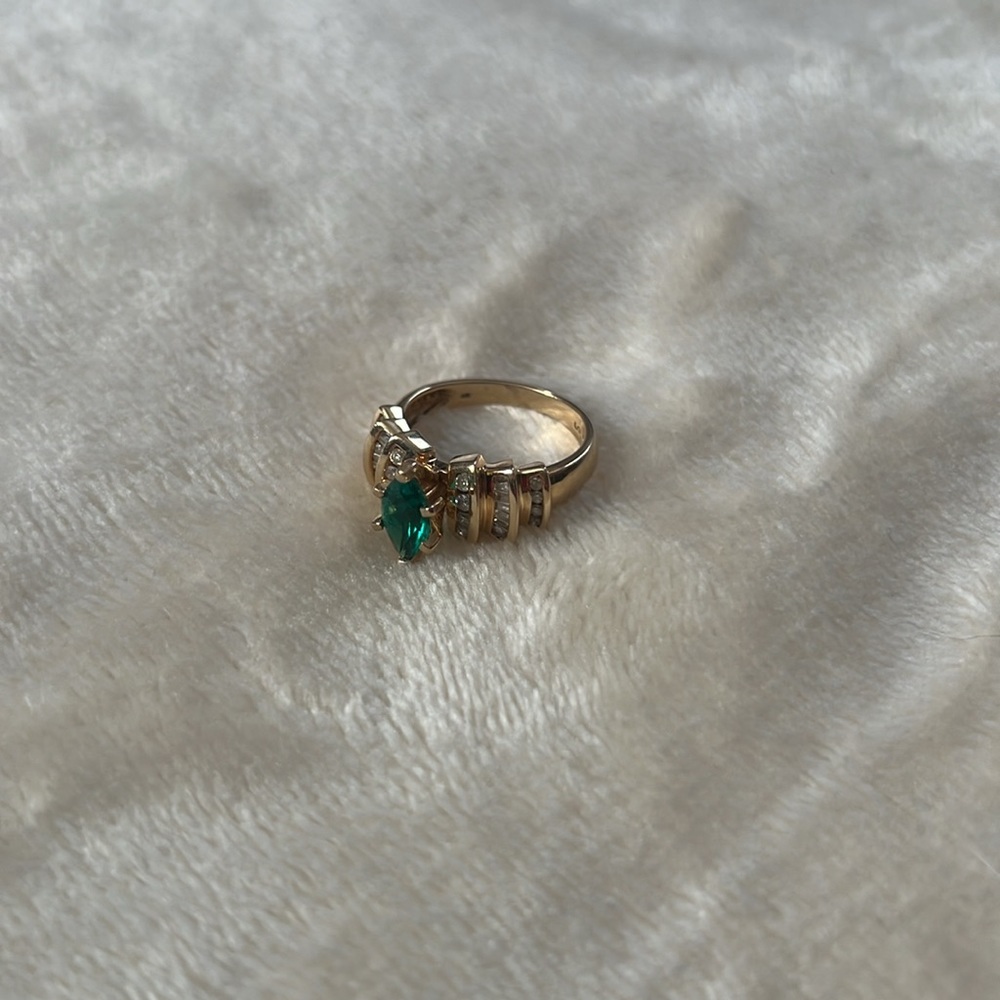 Marquis emerald diamond tiered  14k gold ring
